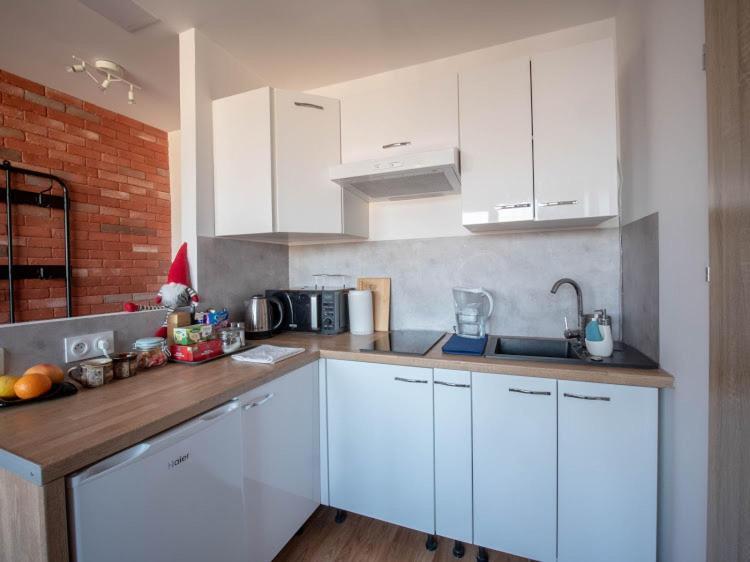 Modern Studio In The City Center Of Wroclaw! Kültér fotó